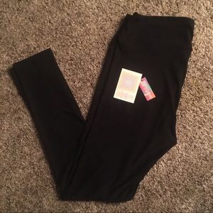 VIETNAM MADE TC BLACK LEGGINGS
